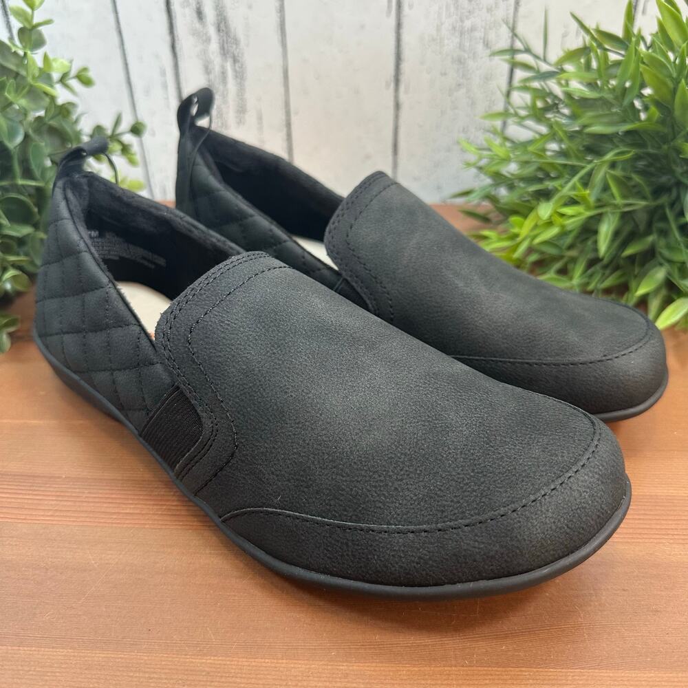 NWOT J Sport Women's Lisa Casual Black Slip On Shoes‎ Size 8